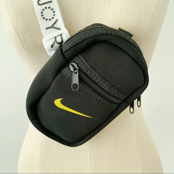 NIKE Joyride Pouch Fanny Pack Bag Exercise Workout Athleisure - Picture 3 of 5